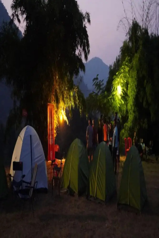 Moustache Kamp Kalakund
