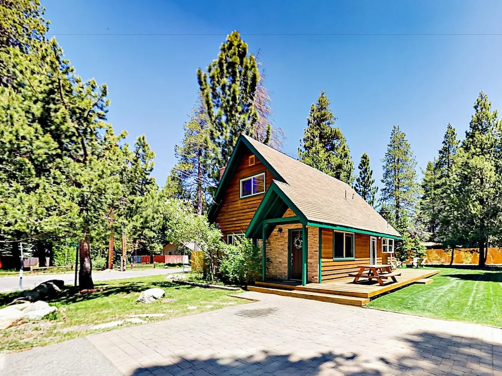 Alpine Retreat Home 3 Bedrooms 1.5 Bathroom Home
