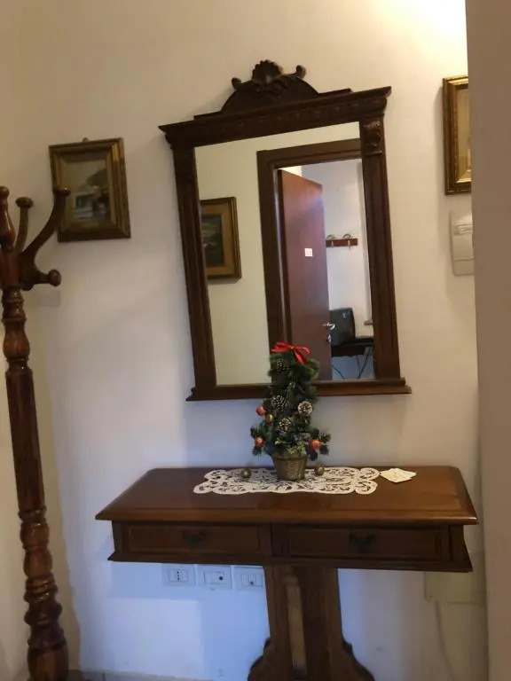 Lory’s residence