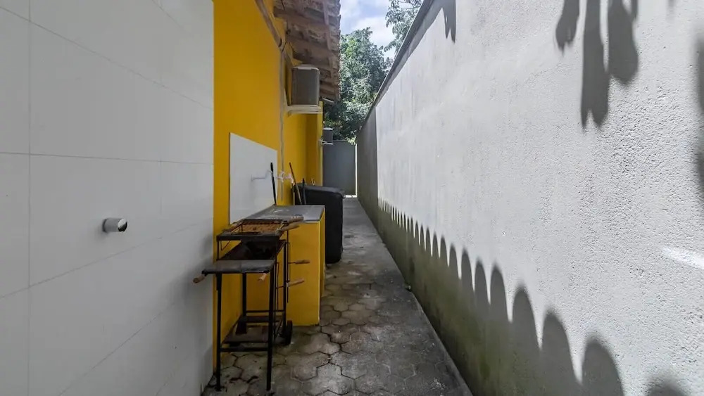 Casa Pet-friendly em Cond com Piscina e 5 Su tes