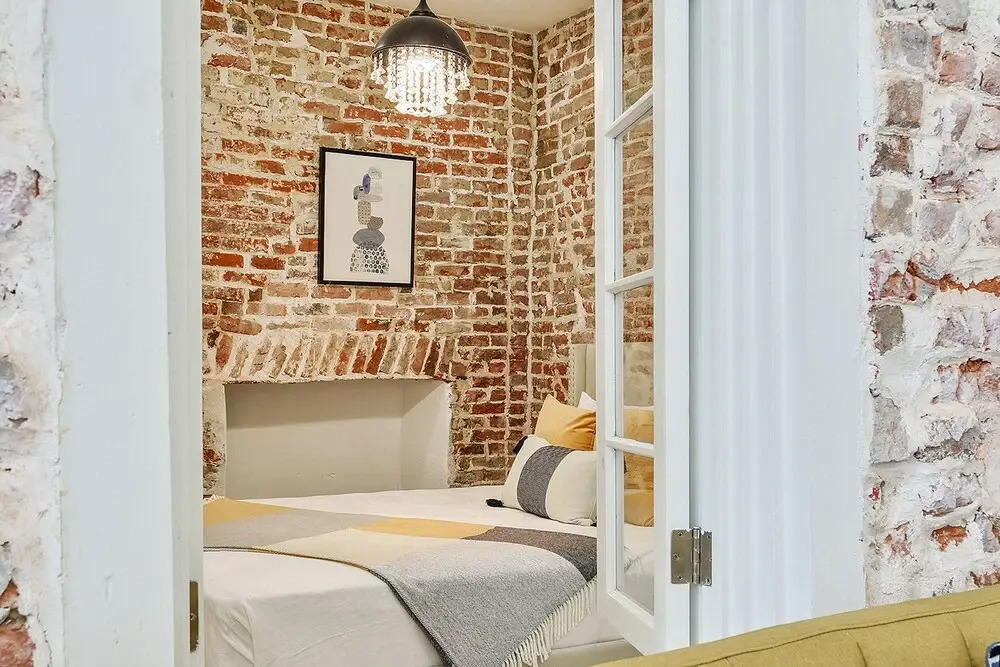 N Rampart Apartments - Lux 3BD 2BA French Quarter w Courtyard