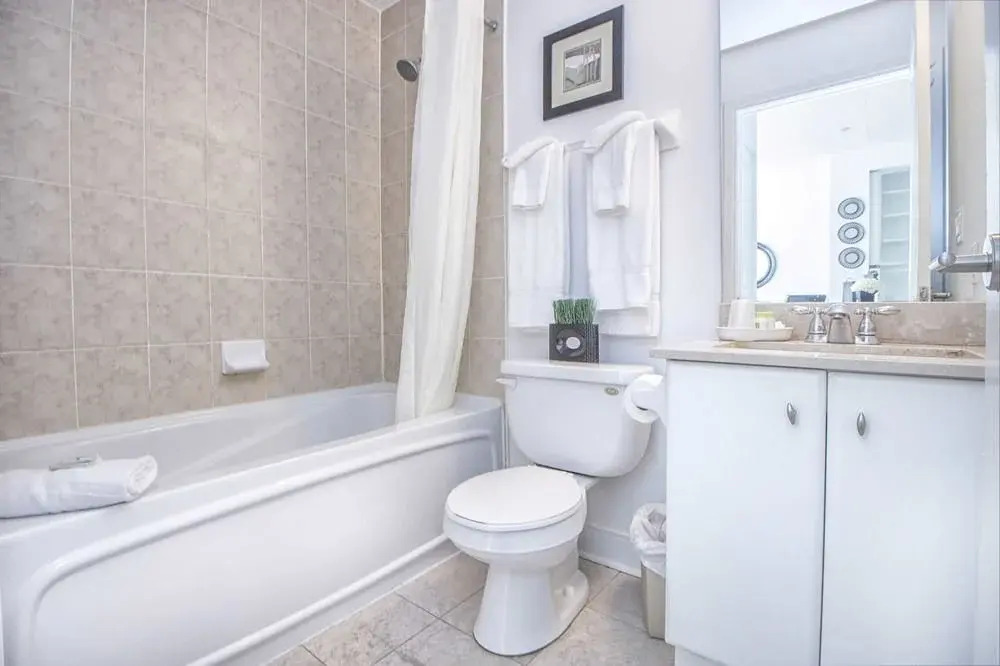 Mary-am Suites - Yorkville Furnished Apartments