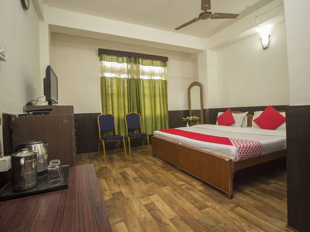 OYO 23629 Hotel Migtin