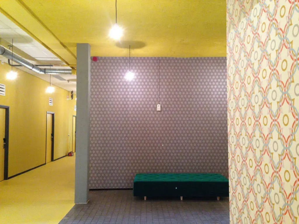 WOW Hostel Amsterdam