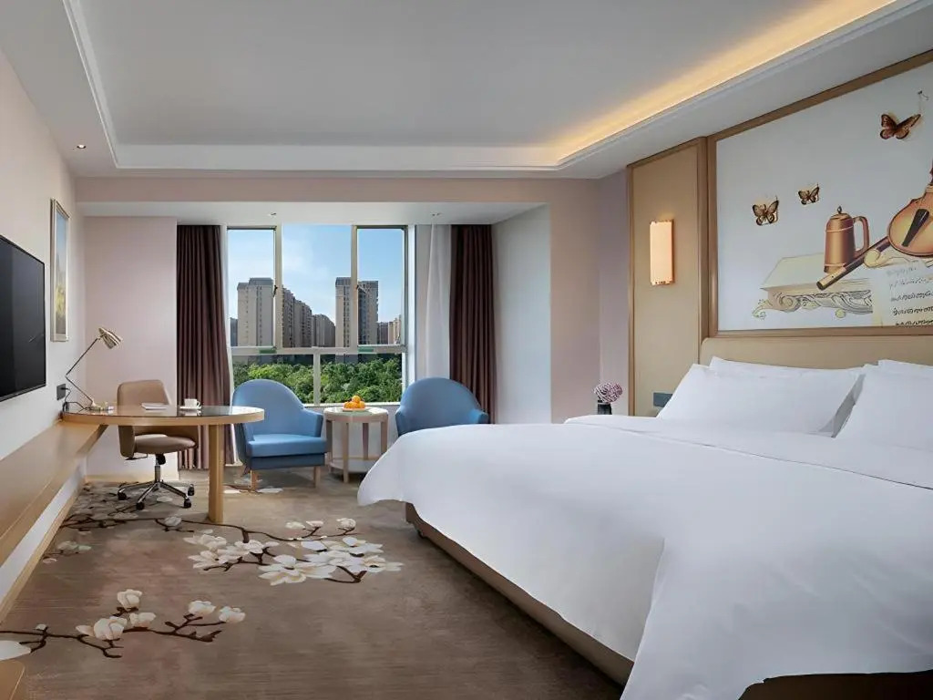 Vienna Hotel (Foshan West Railway Station Airport Branch)