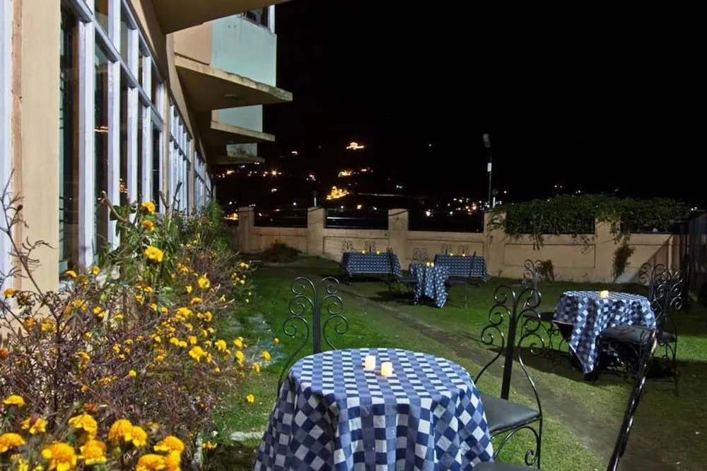 Hotel Park Residency