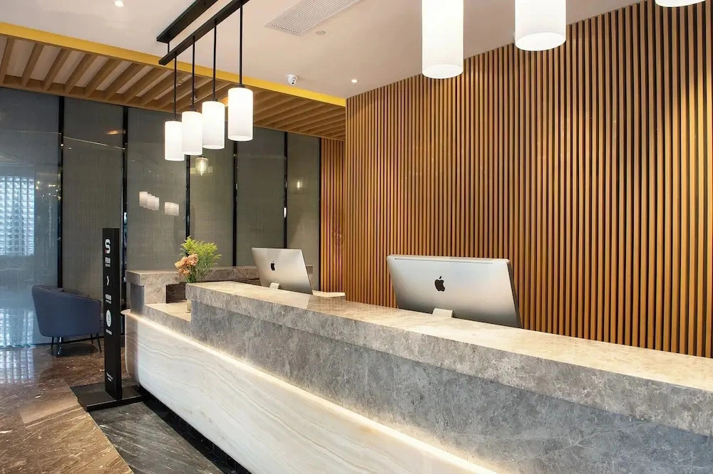 Rezen Langham Honor International Hotel Canton Fair Complex Kecun Metro Station Branch