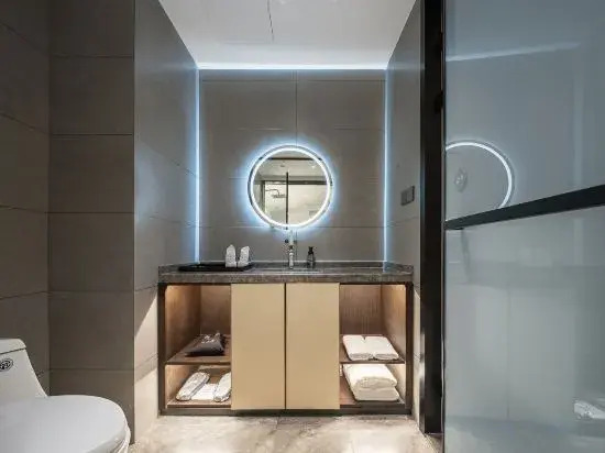 Moshang Qingju Hotel (Bohai East Road Subway Station)
