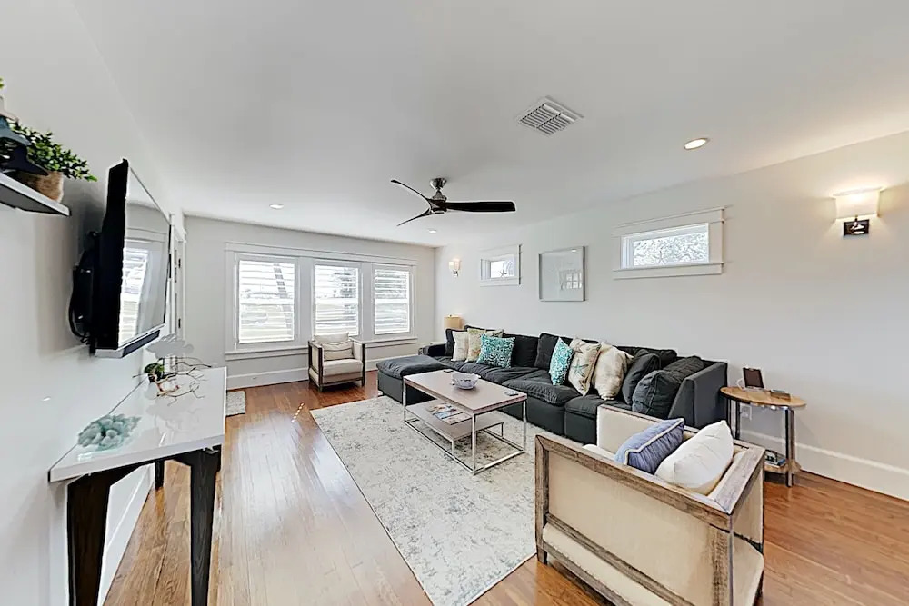 Victoria House 3 Bedrooms 2 Bathrooms Home