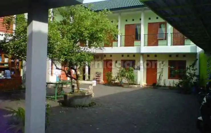Comfort Room near Stasiun Lempuyangan at Wisma Bu Yanti 1
