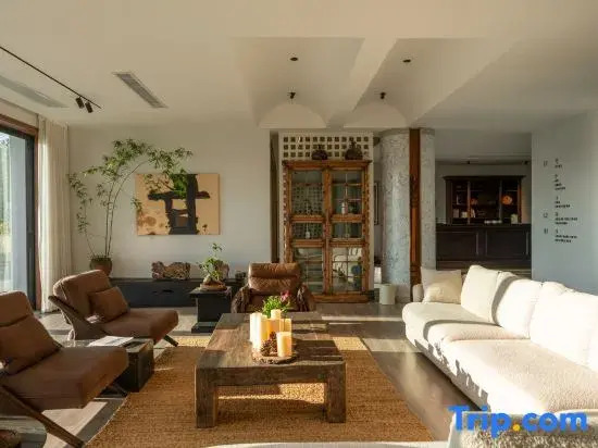 Wind Whispering Retreat • Mind-Body Rejuvenation •  Forest Villa  Hotel