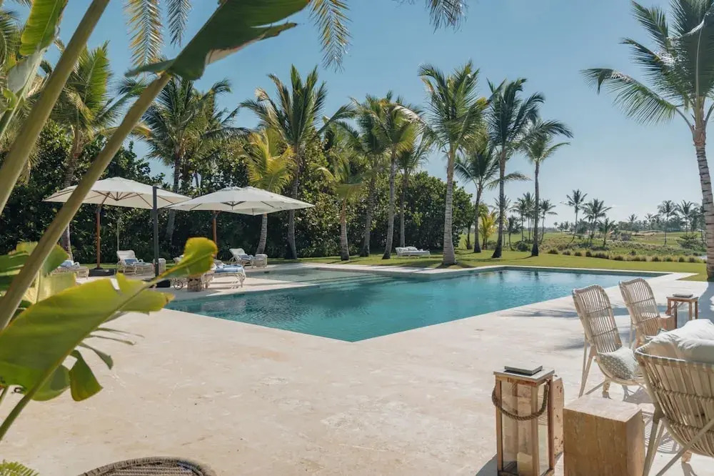 Unique Lake-front 10-bedroom Mansion in Most Luxurious Resort of the Caribbean