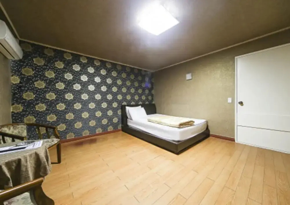Myeongseong Motel
