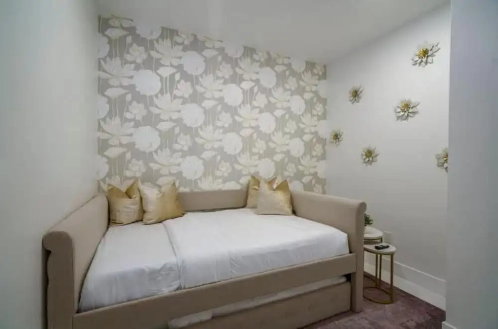 Villa 3 Min Walk to Beach Pool