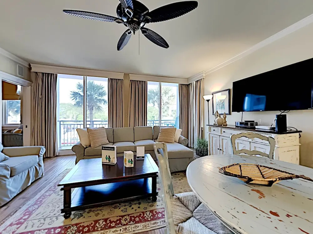 Gulf Place Six Palms #2B - BB's Hideaway by Southern Vacation Rentals