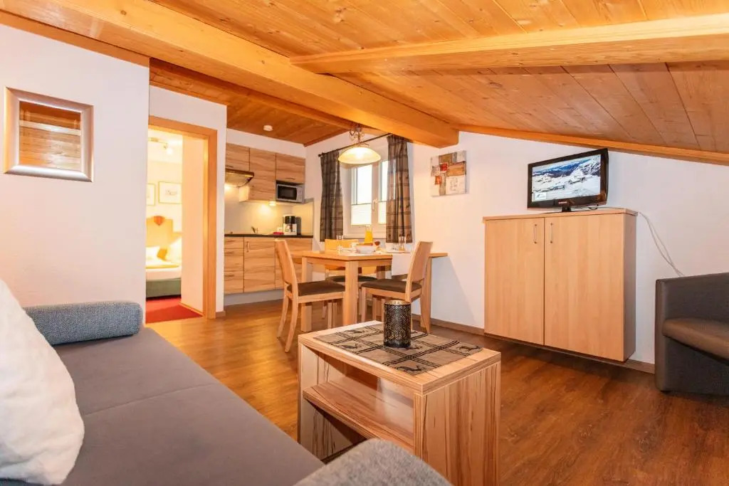 Appartement Bergfried Kaprun, Ski-in Ski-out, Sommerkarte und Panoramablick