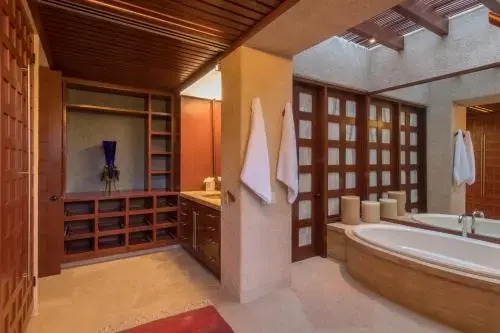 Villa Tranquilidad by Cabo Villas