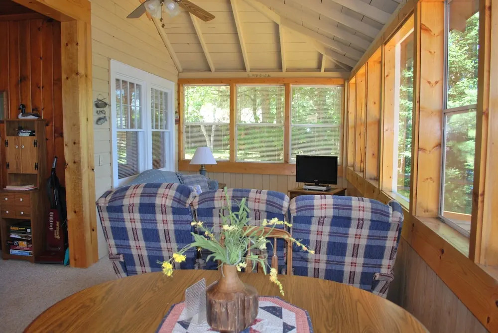 Cedar - Elbert's - 2 Br Duplex