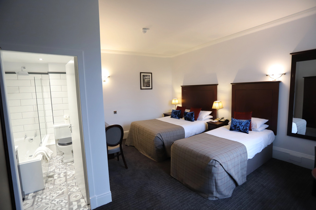 Ben Wyvis Hotel