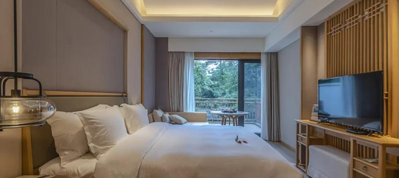 Xiangyuan Yungu Holiday Hotel