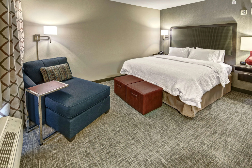 Hampton Inn & Suites Franklin Berry Farms, Tn