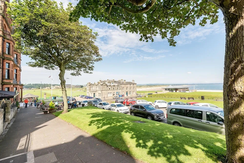 Golfers Dream 100 yards to Old Course