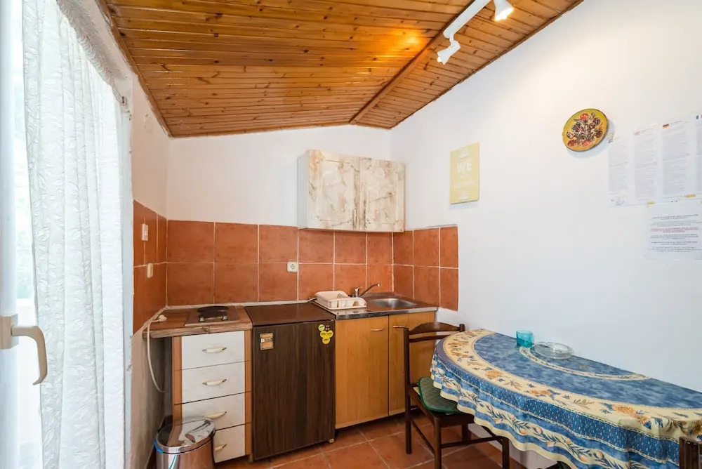 Ivica Studio Apartment