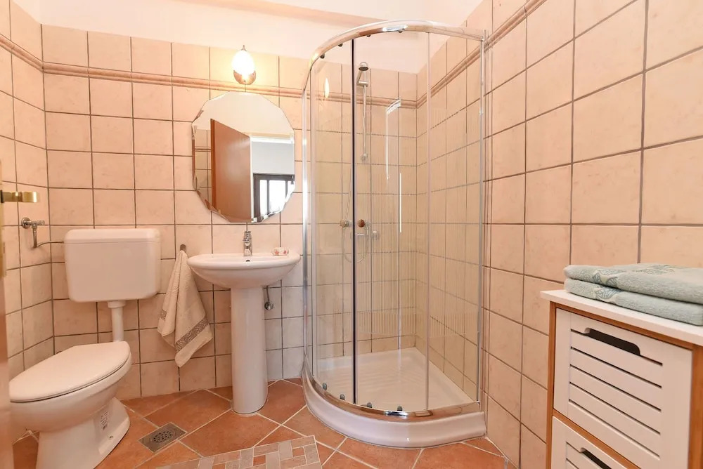 Apartment 1550