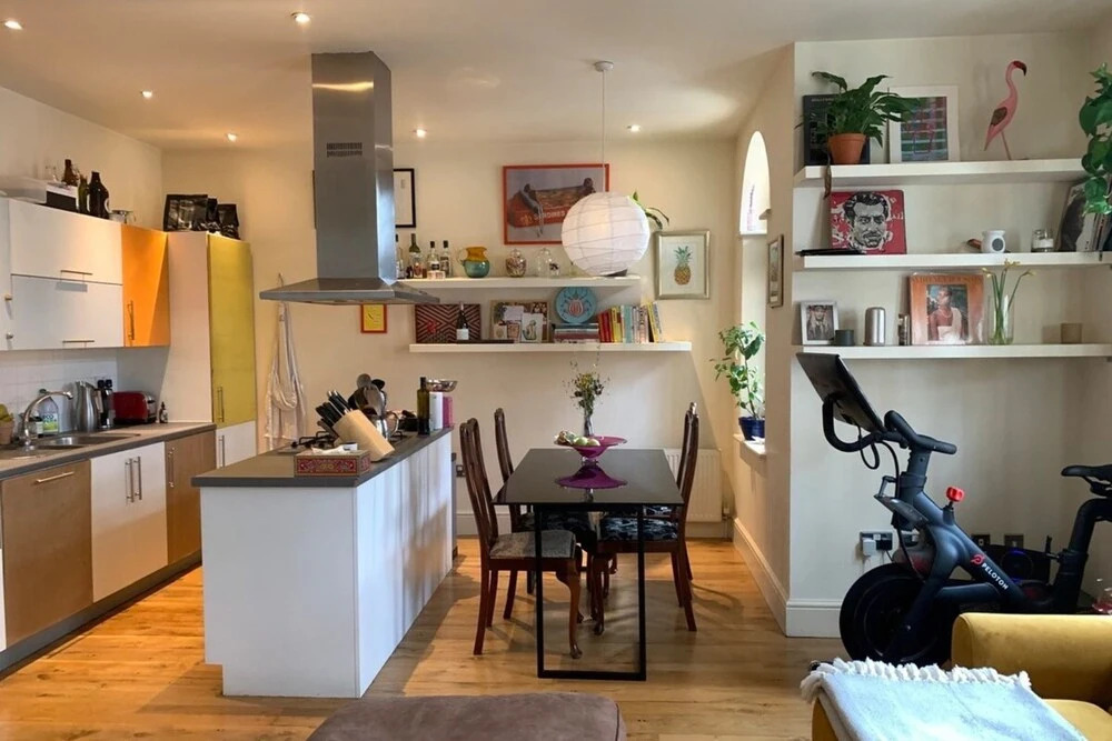 Stylish & Homely 1BD Flat, 1min to Clapton Sqaure!