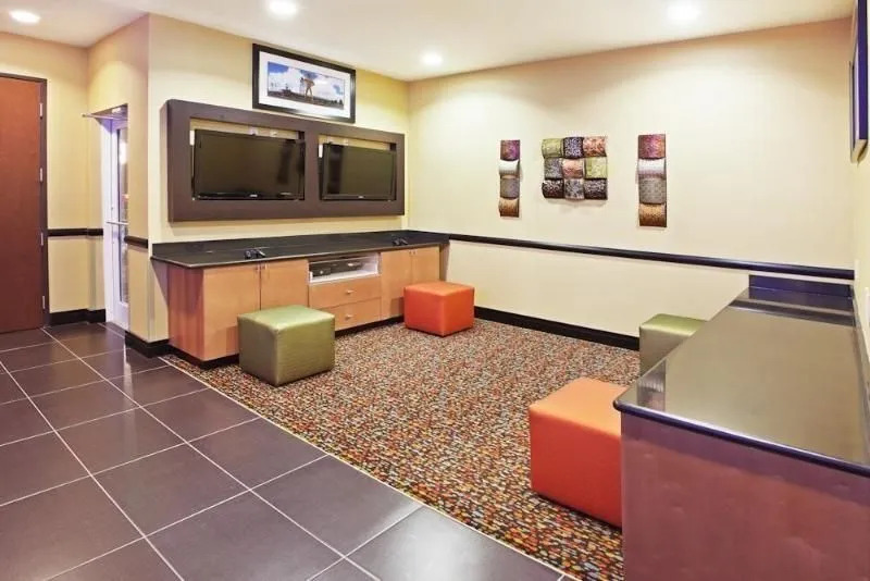 La Quinta by Wyndham Tulsa - Catoosa