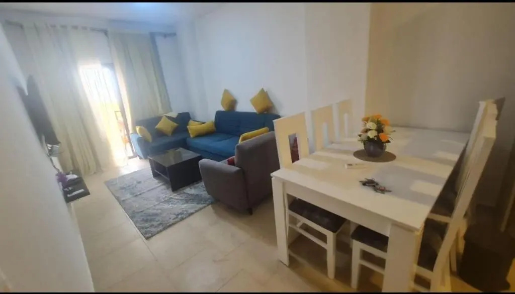 Beautiful 2 bedroom apartment overlooking the sea and swimming pools for recreation and spending time with the beauty of nature