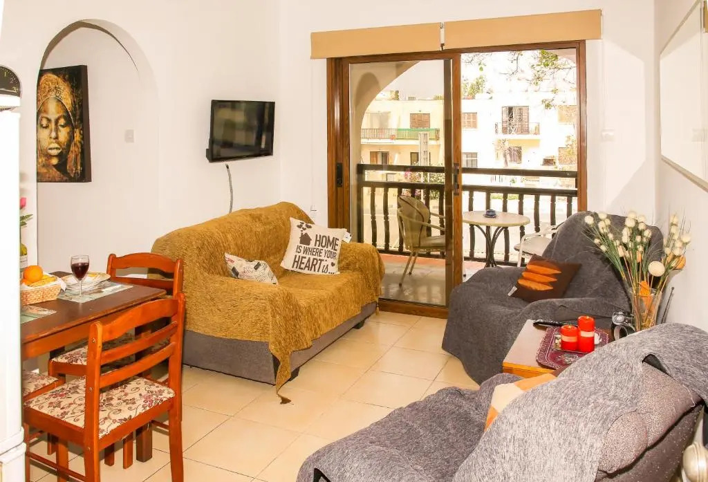 The Cosy Retreat Kato Paphos Apt 400m To The Beach