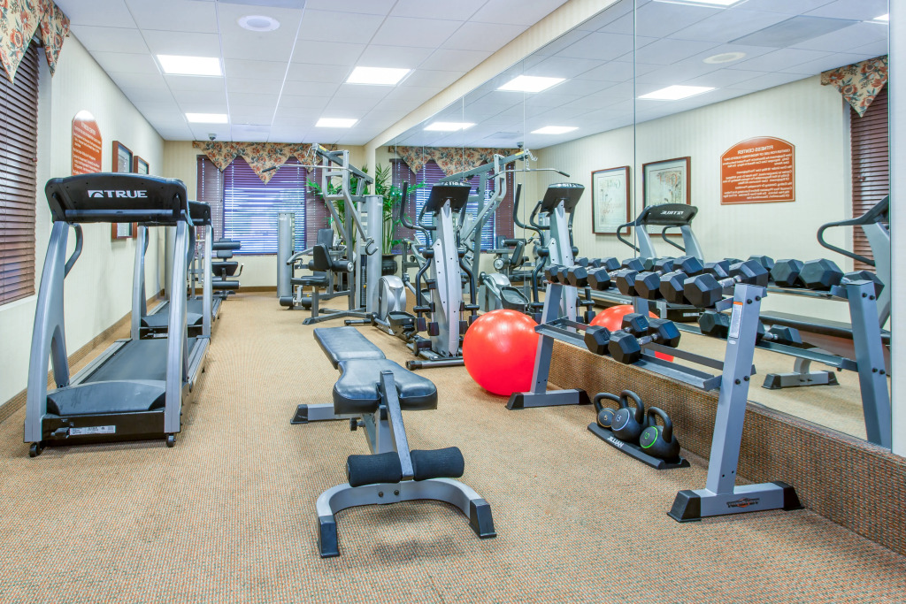Holiday Inn Express & Suites Bloomington by IHG