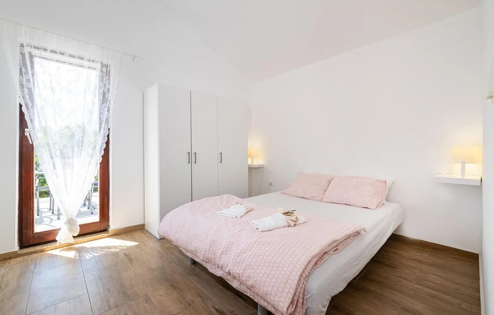 Nice Apartment in Maslenica With 2 Bedrooms and Wifi