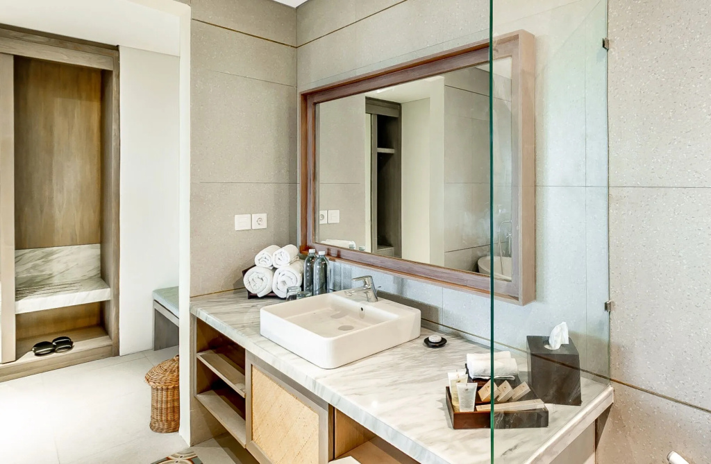Трёхместный номер Premier в Nirwana Beach & Resort