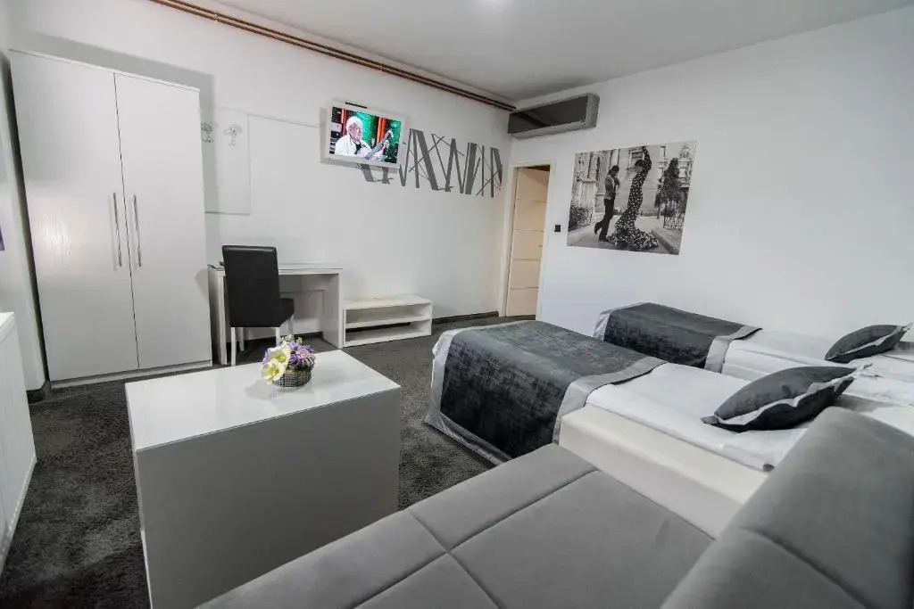 Hotel Cool Zagreb Airport