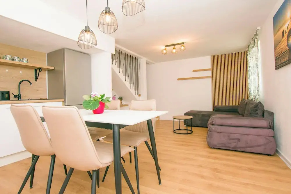 House Astrid