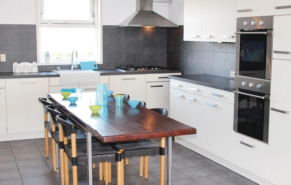 Beautiful Home in Hippolytushoef With 8 Bedrooms and Wifi