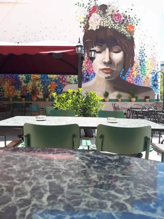 Ederlezi Zoubourlou Aparthotel
