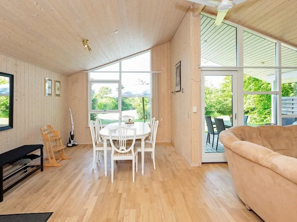 6 Person Holiday Home in Logstor