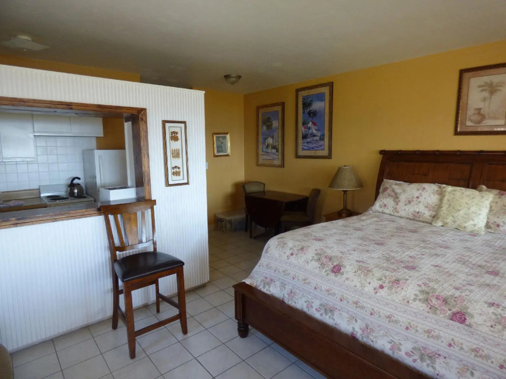 Ebb Tide Resort