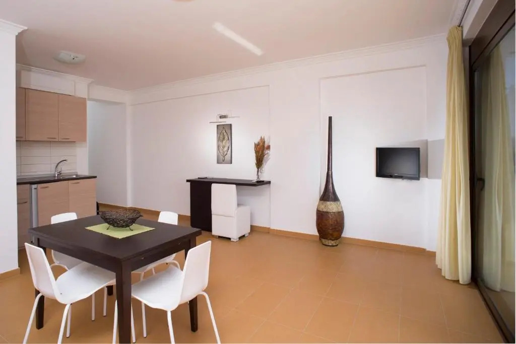 3Aktes Suites & Studios