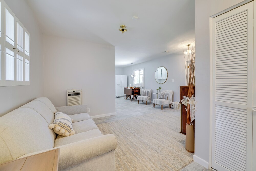 10 Mi to Dtwn Phoenix: Studio w/ Outdoor Kitchen!
