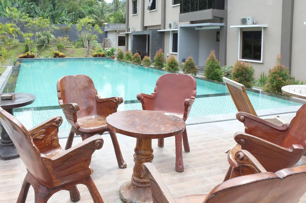 Airy Pantai Senggigi Raya KM 12 Lombok
