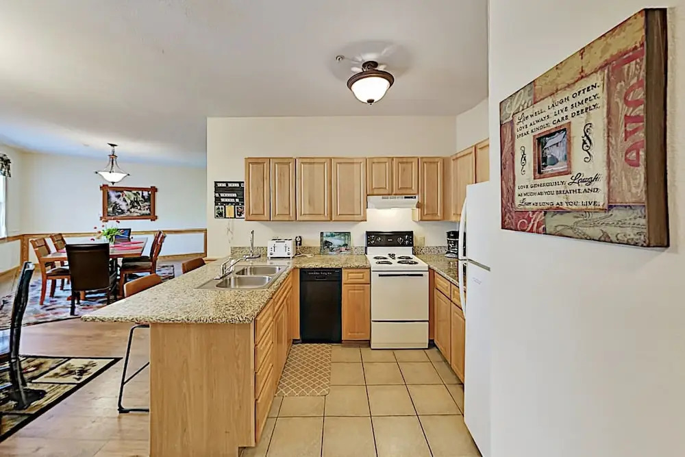 830golf1 2 Bedroom Condo