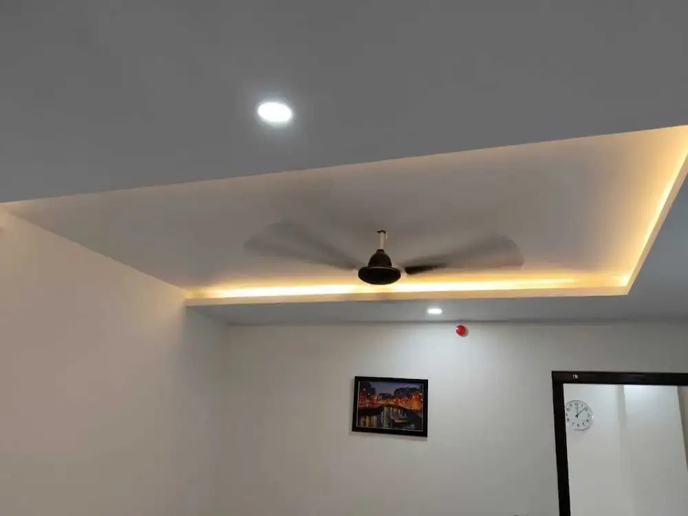 Hotel Bhavya Palace