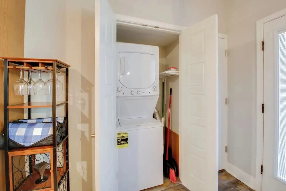 Dog-friendly Home: Near Hot Springs Natl Park