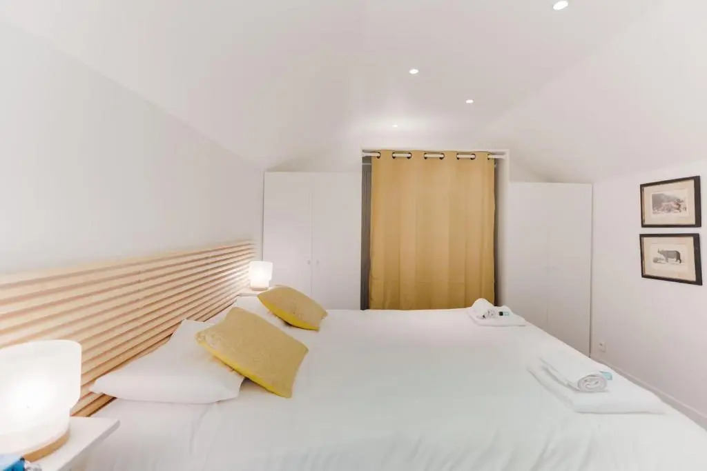 Design Apartment for 4 people between Louvre & Opera