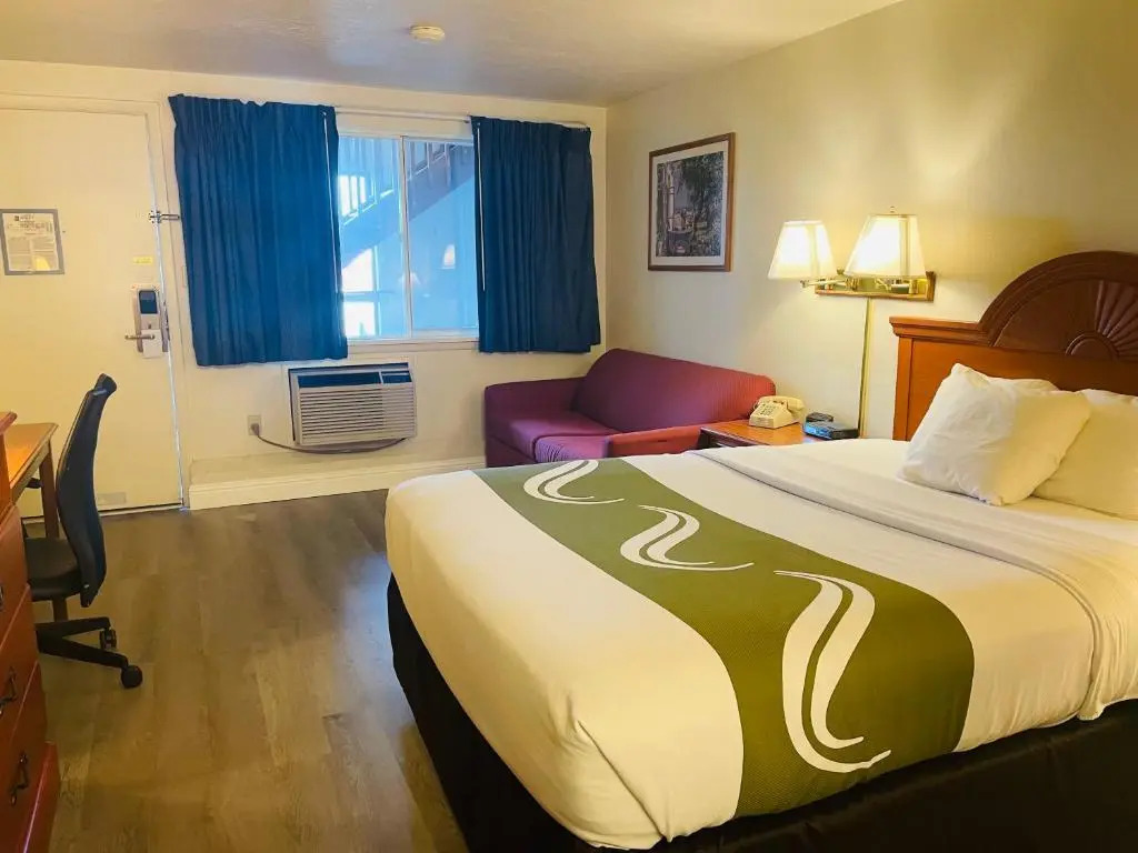 Americas Best Value Inn Sandpoint