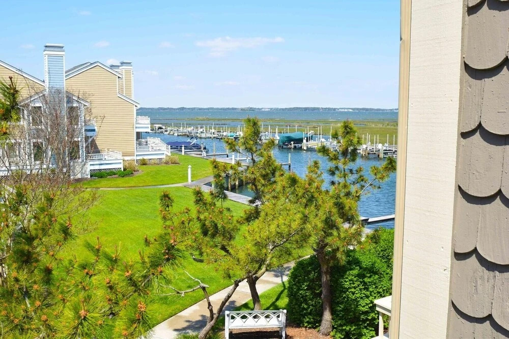 Seascape-heron Harbour 206-18 1 Bedroom Townhouse by Redawning
